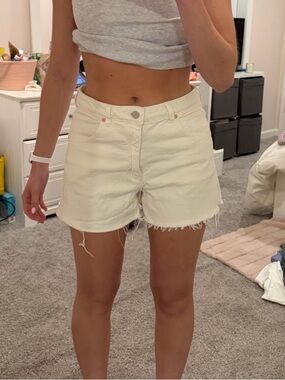 Abrand Cream Frayed Hem Denim Shorts